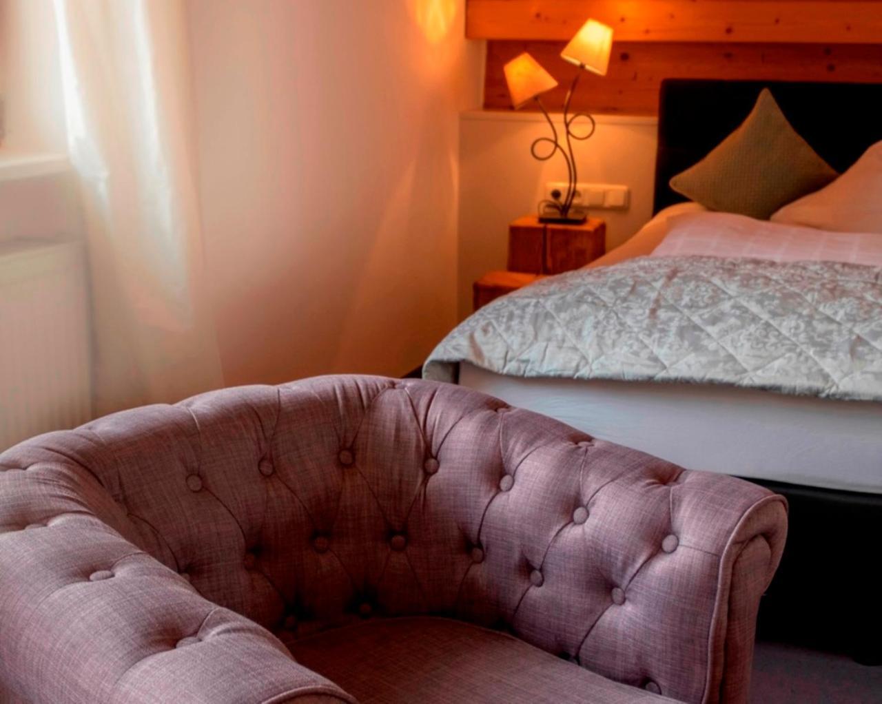 Gartenhotel Salzach Бурґгаузен Екстер'єр фото